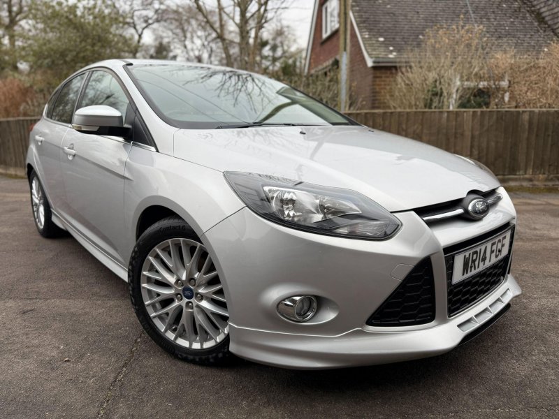 FORD FOCUS 1.0T EcoBoost Zetec S Euro 5 (s/s) 5dr